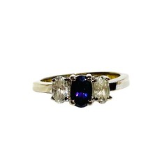 Vintage Oval Amethyst Ring Clear Glass Accents Gold Tone Size 6 Cocktail Costume