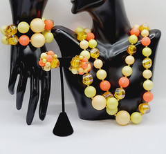 Eclectic Color 3 Piece Beaded Necklace Clip On Earrings Bracelet Vintage Set