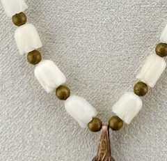 Vintage Mother of Pearl Necklace Iridescent Bezel Pendant Carved Shell 16”