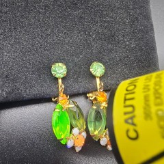 Green Rhinestone Daisy Flower Clip On Earrings Vintage Costume Jewelry UV