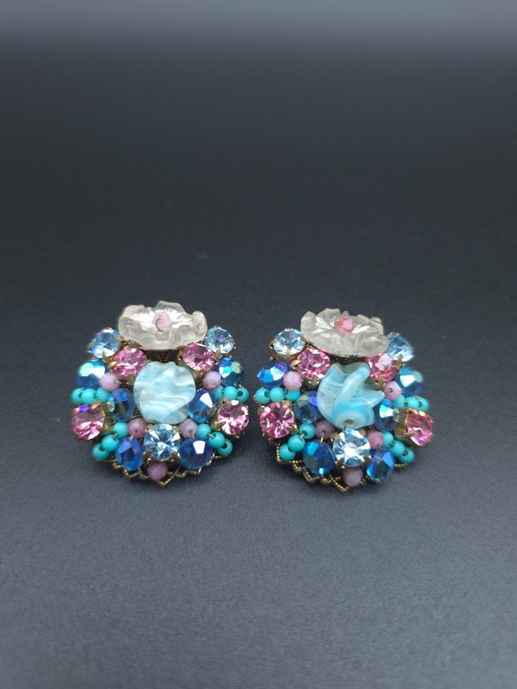 Vintage Stanley Hagler Floral Cluster Clip On Earrings Hand Wired Glass