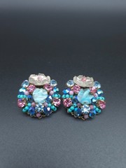 Vintage Stanley Hagler Floral Cluster Clip On Earrings Hand Wired Glass