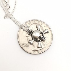 Silver Tone Costume Skull & Crossbones Charm Pendant Chain Necklace 18” #20