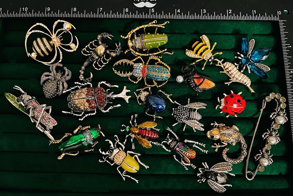 21pc Bug Insect Brooch Pins Rhinestone Crystal Beetle Spider Ladybug Mixed Gift