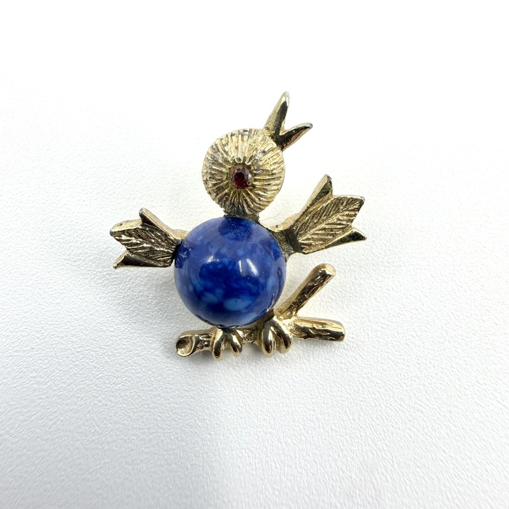 SARAH COVENTRY Signed Blue Chirping Bird Gold tone Lapel Hat Vest Pin Vintage
