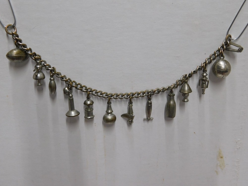 S1 Vintage Retro Silver Tone Chain Link (12) Charm Bracelet Sports