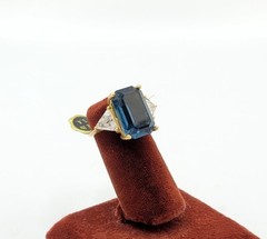 Vtg Sz 5 Ring Blue Clear Cubic Zirconia Signed 18KGE Gold Electroplated Jewelry