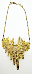 VTG SIGNED CELEBRITY NY 18″ ADJ TO CHOKER GOLD TONE UNUSUAL OPEN WORK Necklace