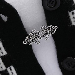 Vintage Cardigan Clip Sweater Shawl Clasp– Retro Zinc Alloy Cape Collar Fastener