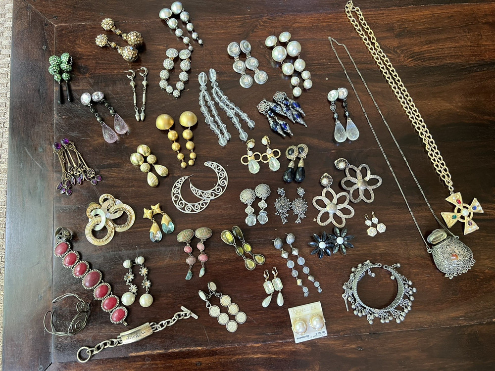 Vintage Costume Jewelry Lot 1980s/1990s Earrings Necklaces Bracelets-some signed