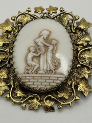 Vintage Cameo Brooch Pendant Gold Tone Plastic Cameo Greek Scene Ivy Frame 2”