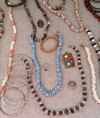 Vintage to Mod costume jewelry mixed lot (#1035)