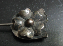 Relief flower Tie Hat Stickpin *Sterling Silver 1900s Art Nouveau Floral 3.5in