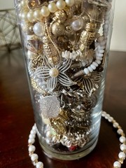 3-5+lbs VINTAGE TO NOW WEAR CRAFT FASHION Jewelry Lot 3 SARA COV NAPIER More