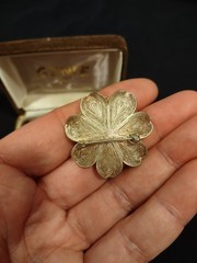 Vintage Brooch and Earrings Set Spun Wire Lotus French Twist Back