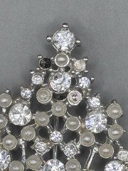 Vintage EISENBERG ICE Rhinestone & Pearl Christmas Tree Pin, 1 Stone Missing