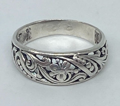 Vintage rings made of 925 silver, Size 9.25 . Weight 3.51 g.Jewelry from Ukraine