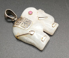 Vintage Jade Elephant Pendant Sterling 925A Fu Good Luck Symbol Faceted Pink Eye