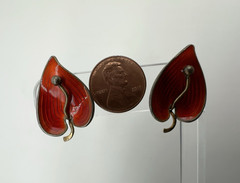 VTG Einar Modahl Norway Sterling Red Enamel Leaf Screw Back Earrings 8.2g #bad