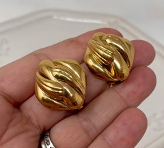 Vtg GIVENCHY Paris NY Signed CLIP On EARRINGS Gold Tone Chunky Statement 80’s