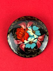 Vintage Wood Hand Paint Russian Lacquer Red Blue Floral Flower 2″ Brooch Pin
