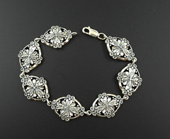 Vintage Signed M 925 Sterling Silver Diamond Cut Flower Link Bracelet 7.5″
