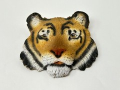 Vintage Living Stone Inc. Tiger Plastic Resin Brooch Pin