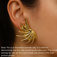 Vintage Gold Tone Angel Wing Clip On Earrings Atomic Starburst Ear Climber Fan