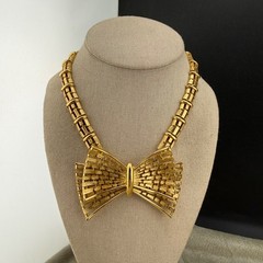 Vintage Monet Necklace Gold Tone Bow 16”
