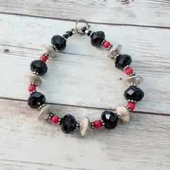 Vintage Bracelet – 7.5″ Black & Red Bracelet