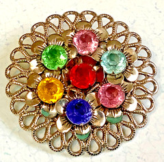 Vintage Silver Tone Flower Brooch Pin Riveted Acrylic Prong Set Stones Unsigned