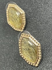 Vintage 1.2” Yellow Lucite Gold Tone Metal Earrings