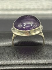 Vintage Sterling Silver 25x17MM Amethyst Cab Ring 7 Grams Size 9 E22