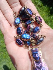 EGYPTIAN REVIVAL PHARAOH PENDANT PEACOCK BLACK SCARAB GLASS BEAD NECKLACE SET