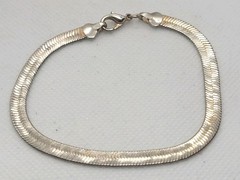 Vintage Tommy Sports Braslet Silver Tone 7.5in