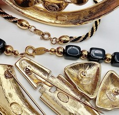 Signed Vintage Trifari Park Avenue Noir 7 Pc Power Era Black Cream Jewelry