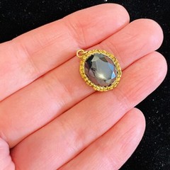 ANTQ Alaska Hematite Pendant 10K Solid Yellow Gold Black GOLD RUSH 3.08gr 21mm