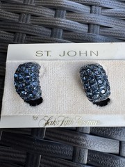 St. John Glamorous Vintage Rhinestone Huggie Dome Clip Earrings Sapphire Blue
