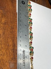 Vintage Avon 1995 Christmas Holiday Sparkle Gold Tone Bracelet Holly Berry Links