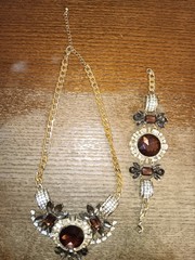 Vintage Necklace And Bracelet Of Brown, Gray And Clear Rhinestones