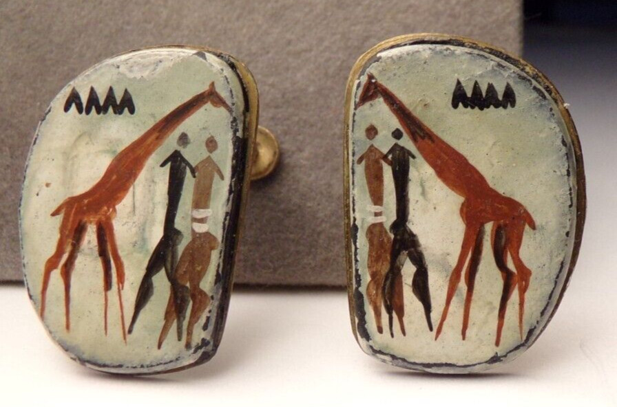 ANTIQUE ENAMEL HAND PAINT GIRAFFE AFRICA SCENIC ARTIST BRASS SCREW BACK EARRINGS