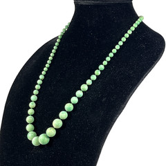 Vintage Green Hand knotted Beaded Necklace Graduated Size Plastic 26″ Faux Jade