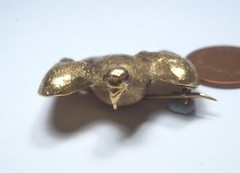 ANTIQUE ENGLISH 15K GOLD RUBY DOVE LOCKET BROOCH c1860