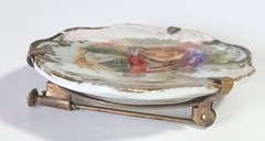 Vtg Limoges France Painted Porcelain Mini-Plate Brooch 1.75″ w/ Trombone Clasp