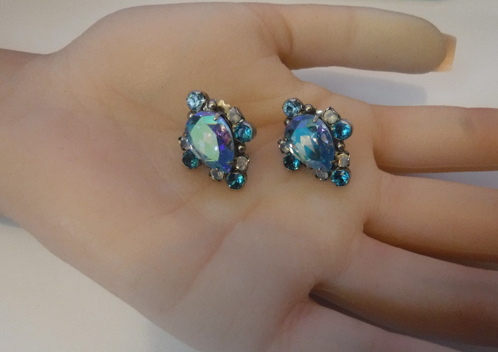 Vintage SORRELLI Aurora Borealis Crystal Pierced Earrings