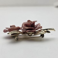 Vntg Gold Dusted Mauve Pink Delicate Rose Clip Earrings And Brooch Gold Tone M10
