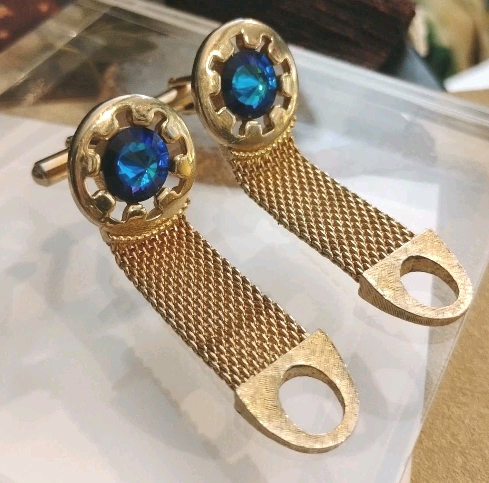 Vintage SWANK Gold Tone Mesh Cuff Links w/Blue Rivoli Stones, Nice!