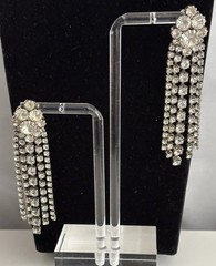 Vintage Sparkling Rhinestone Waterfall Earrings Silver Tone Glamorous Party (02)