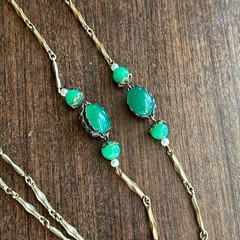 Vintage gold tone ornate necklace green lucite faux jade beads