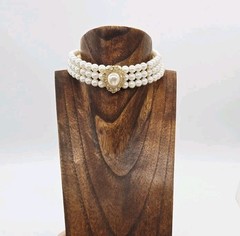 Faux Pearl Choker Necklace Gold tone tone Bead Accent Statement Couture 15.5 in